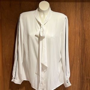 New York and Company women’s long sleeve black and white blouse. Medium